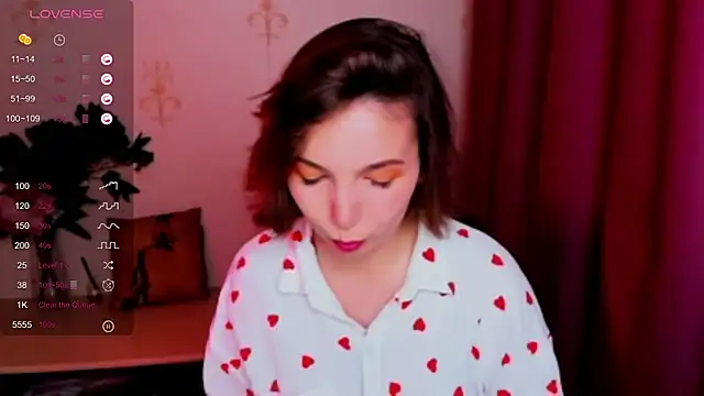 KindHazelHere  online show from 10-26-25, 08:26