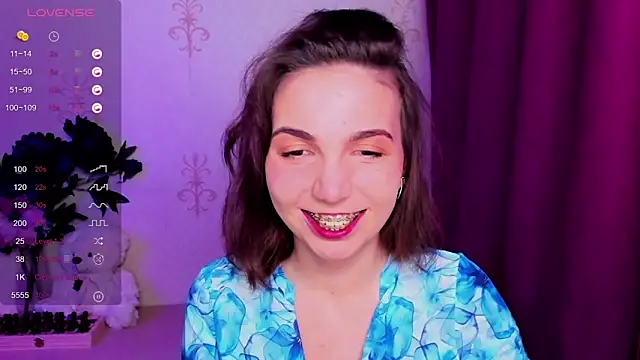 KindHazelHere  online show from 03-03-26, 05:09