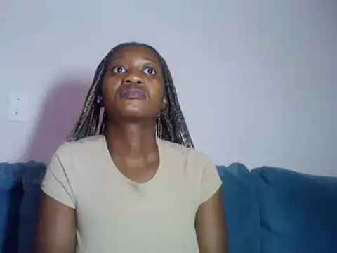 Snapshot of Hardnipples8 chatting on 03-15-25, 11:06 Hardnipples8 online show from 03-15-25, 11:06