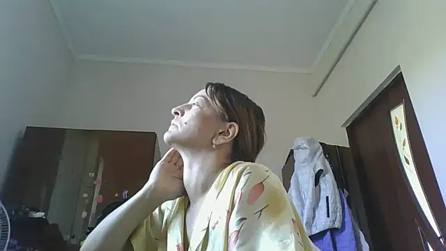 Snapshot of ShawnaAdams chatting on 09-21-25, 08:52 ShawnaAdams online show from 09-21-25, 08:52