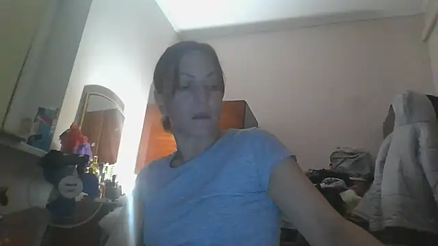 Snapshot of ShawnaAdams chatting on 10-11-25, 03:46 ShawnaAdams online show from 10-11-25, 03:46
