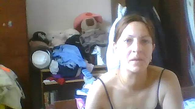 Snapshot of ShawnaAdams chatting on 07-01-26, 12:49 ShawnaAdams online show from 07-01-26, 12:49