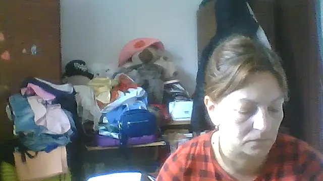 Snapshot of ShawnaAdams chatting on 07-06-26, 01:07 ShawnaAdams online show from 07-06-26, 01:07