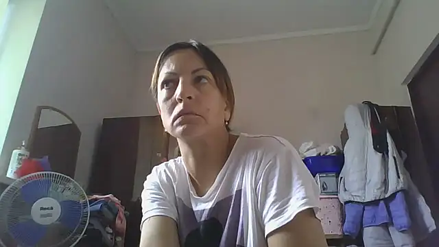Snapshot of ShawnaAdams chatting on 09-20-25, 08:41 ShawnaAdams online show from 09-20-25, 08:41