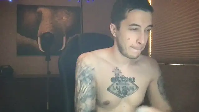 Snapshot of Bwcjoshbanks chatting on 05-24-26, 10:31 Bwcjoshbanks online show from 05-24-26, 10:31