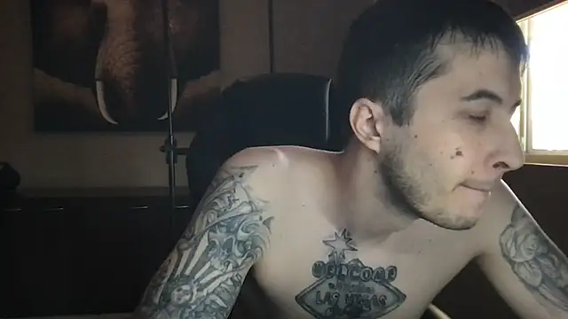 Snapshot of Bwcjoshbanks chatting on 05-25-26, 10:30 Bwcjoshbanks online show from 05-25-26, 10:30