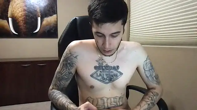Snapshot of Bwcjoshbanks chatting on 06-14-26, 08:26 Bwcjoshbanks online show from 06-14-26, 08:26