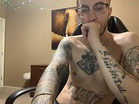 Snapshot of Bwcjoshbanks chatting on 07-17-26, 12:24 Bwcjoshbanks online show from 07-17-26, 12:24