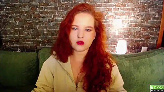 FlowerOfFreedom  online show from 12-17-25, 05:01