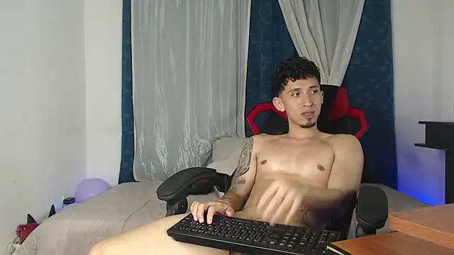 stevenSEX123 online show from 10-10-25, 06:03