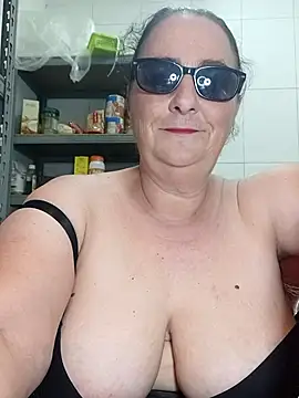 Snapshot of eroticjessitop chatting on 05-28-26, 04:46 eroticjessitop online show from 05-28-26, 04:46