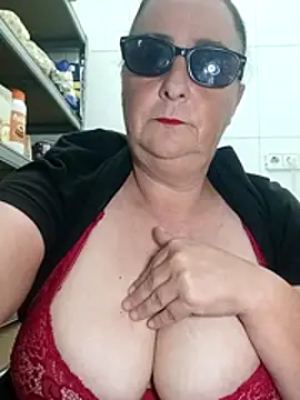 Snapshot of eroticjessitop chatting on 02-12-26, 06:18 eroticjessitop online show from 02-12-26, 06:18