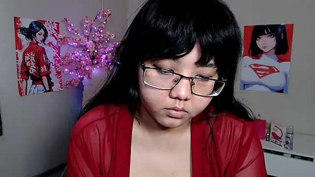 Snapshot of Moertomlly chatting on 09-22-25, 04:29 Moertomlly online show from 09-22-25, 04:29