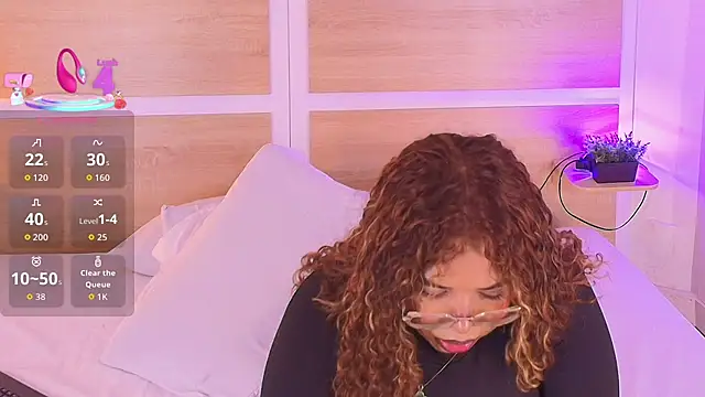  nickypurple  online show from 12-20-25, 06:33