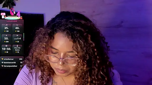  nickypurple  online show from 03-10-25, 06:23