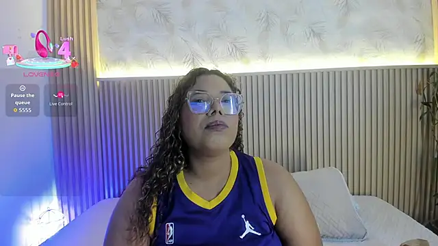  nickypurple  online show from 01-16-26, 01:04