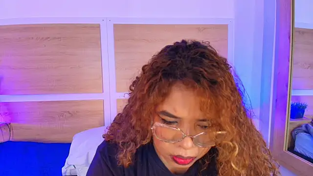  nickypurple  online show from 07-26-26, 06:37