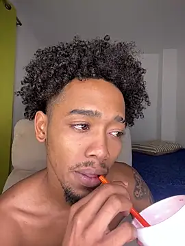 matatanlove online show from 11-20-25, 04:02