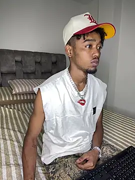 matatanlove online show from 02-22-25, 04:07