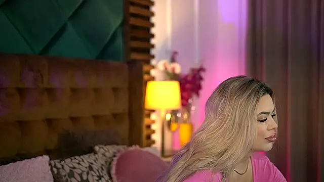 SophieBoobsX online show from 11-21-25, 06:01