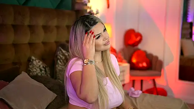 SophieBoobsX online show from 09-18-25, 05:10