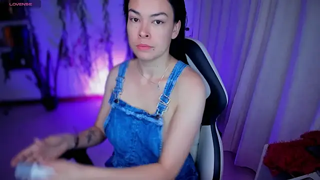 Lunlunera online show from 07-19-26, 05:49