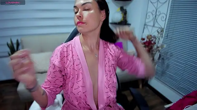 Lunlunera online show from 02-07-26, 01:35