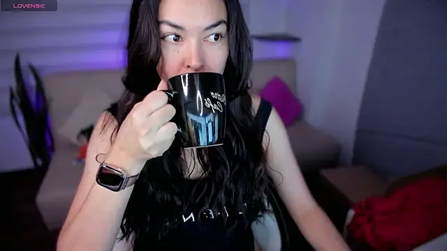 Lunlunera online show from 06-26-26, 04:29