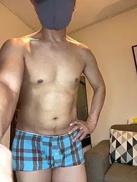 Xianggui online show from 10-12-25, 10:38