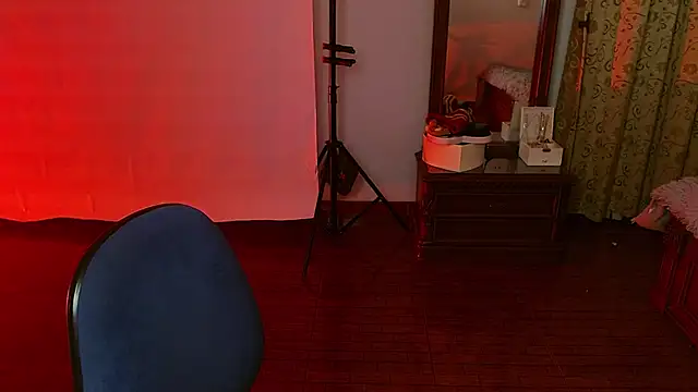 Snapshot of _holy_1 chatting on 11-08-25, 03:10 holy 1 online show from 11-08-25, 03:10