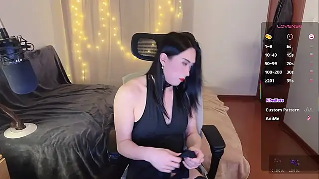 Snapshot of liliwang03 chatting on 01-19-26, 01:26 liliwang03 online show from 01-19-26, 01:26