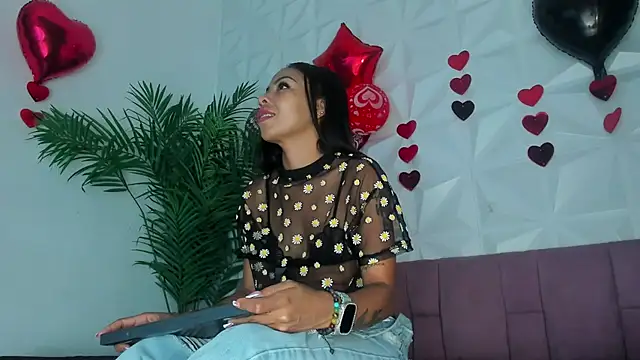 Hellen Sky online show from 02-18-26, 07:21