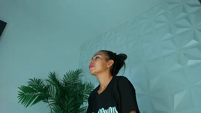 Hellen Sky online show from 07-21-26, 07:04