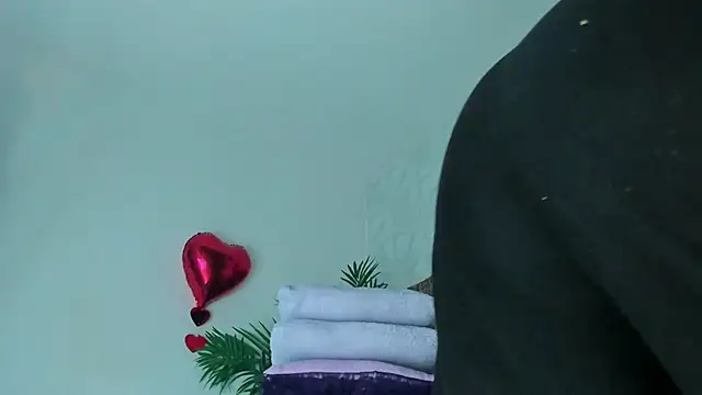 Hellen Sky online show from 03-20-26, 07:04