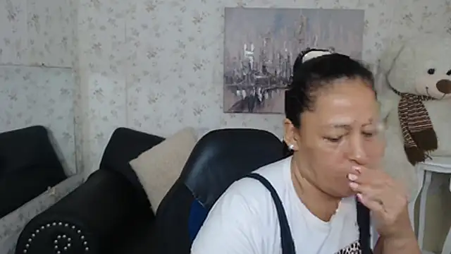 mature martina online show from 06-19-26, 10:15
