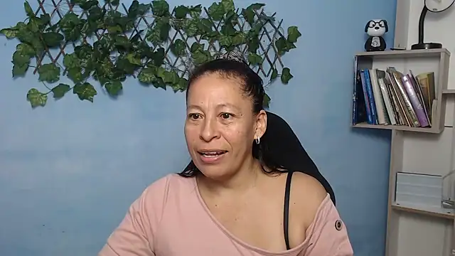 mature martina online show from 11-17-25, 05:39