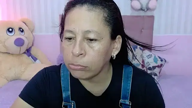 mature martina online show from 11-20-25, 05:57