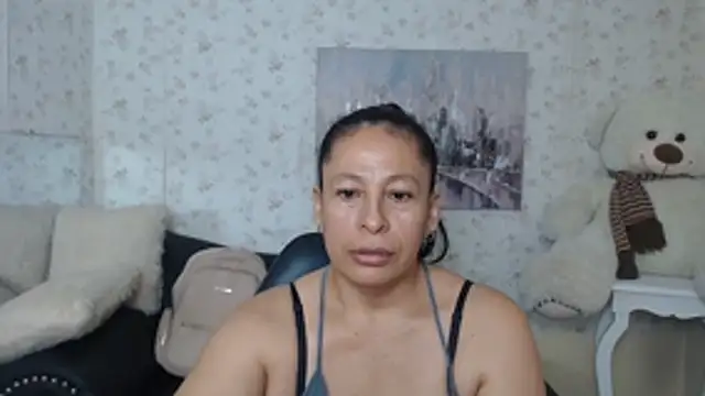 mature martina online show from 06-04-26, 10:47