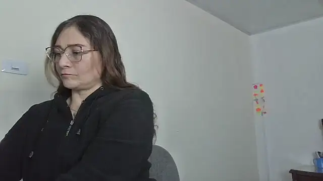 ruby-milf1 online show from 01-25-25, 10:18