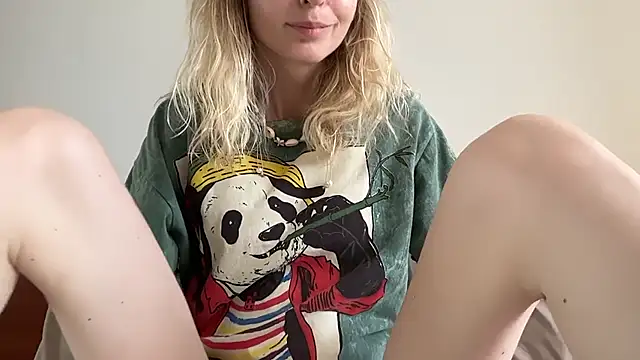 ivankai  online show from 01-17-26, 03:21