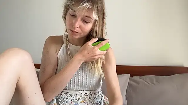 ivankai  online show from 02-18-26, 03:26