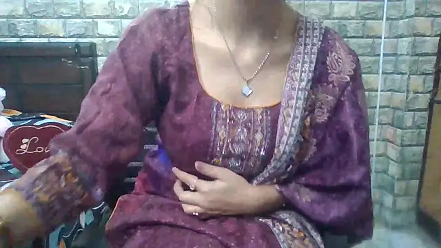 Sexy iknoor online show from 11-13-25, 04:38