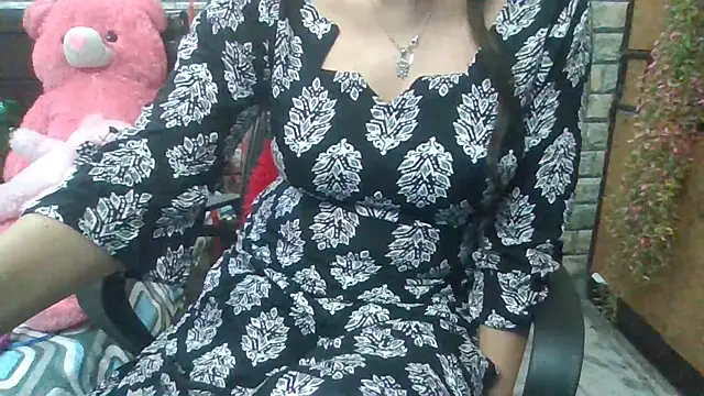 Sexy iknoor online show from 03-17-25, 10:49