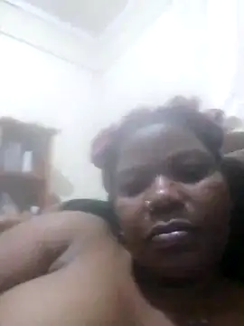 Snapshot of pretty-donna chatting on 09-10-25, 05:56 pretty-donna online show from 09-10-25, 05:56