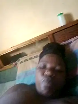 pretty-donna online show from 11-18-25, 04:49