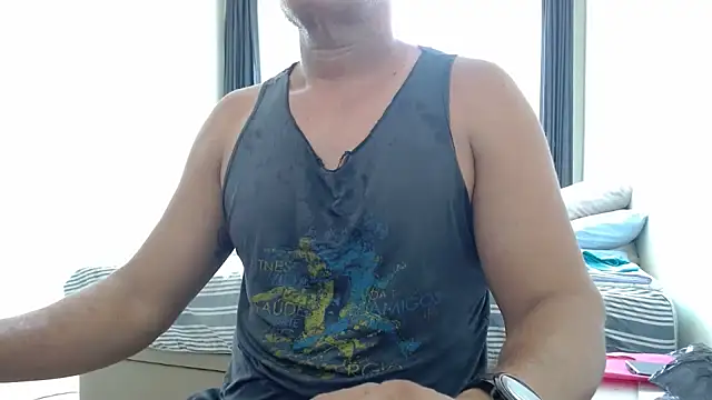 Snapshot of danilostorm7 chatting on 10-16-25, 05:43 danilostorm7 online show from 10-16-25, 05:43
