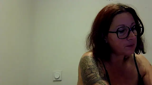 feline27 online show from 10-28-25, 09:25