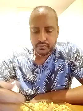 Snapshot of bink1982 chatting on 01-13-26, 05:50 bink1982 online show from 01-13-26, 05:50