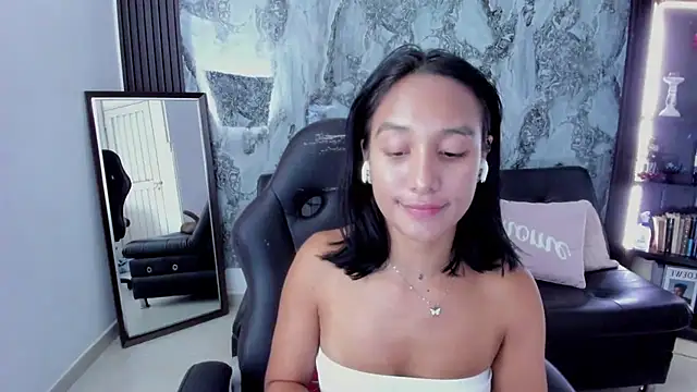 Snapshot of Nanami_19 chatting on 02-27-26, 06:52 Nanami 19 online show from 02-27-26, 06:52