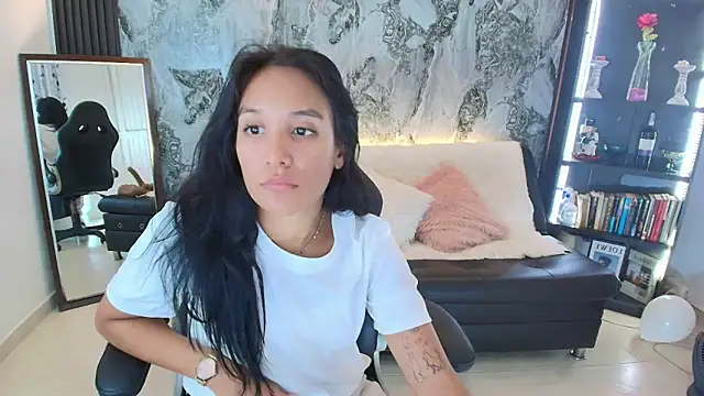 Snapshot of Nanami_19 chatting on 02-09-26, 06:28 Nanami 19 online show from 02-09-26, 06:28